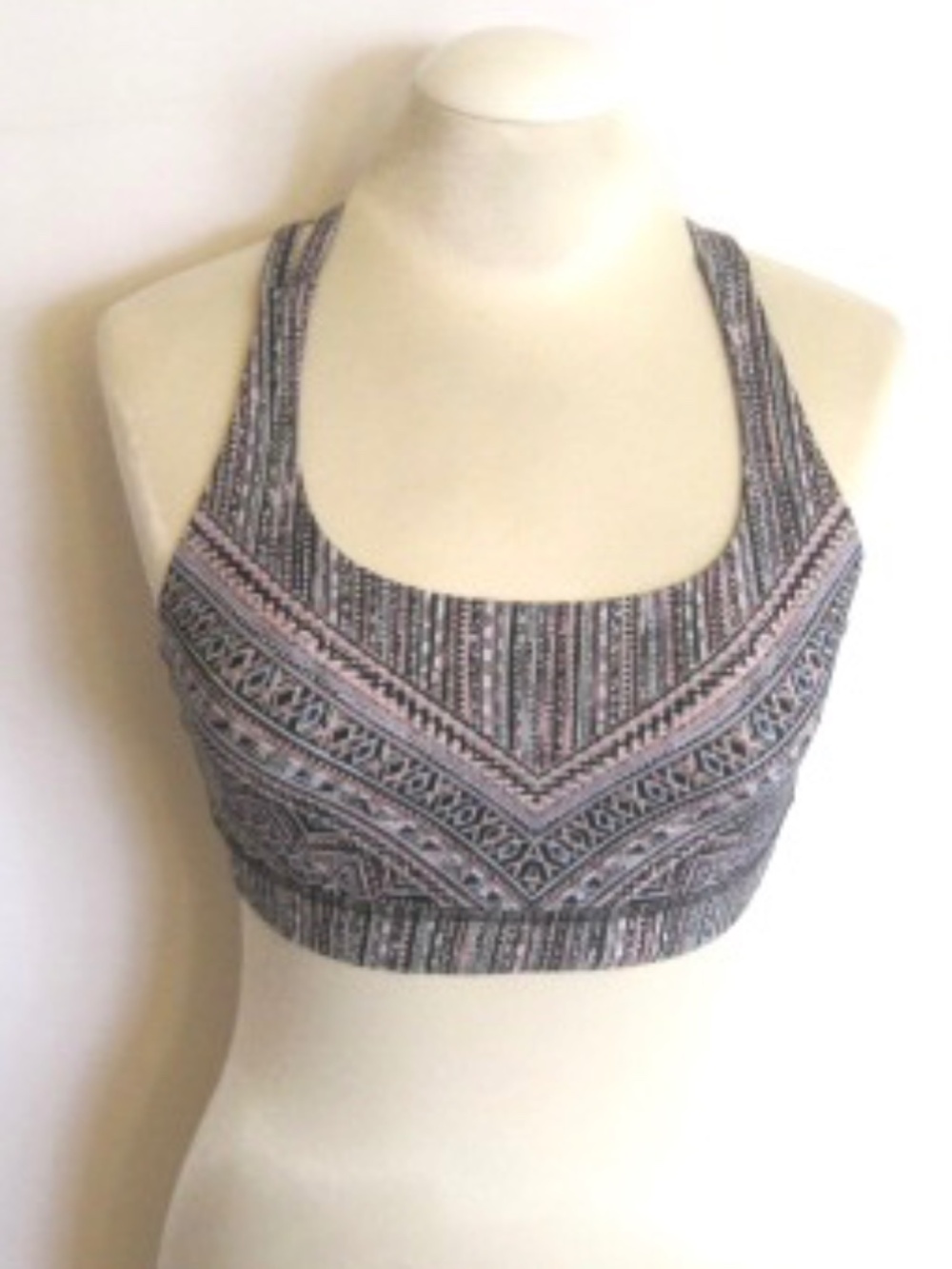 Lulu Lemon Energy Bra - Picture 5 of 8